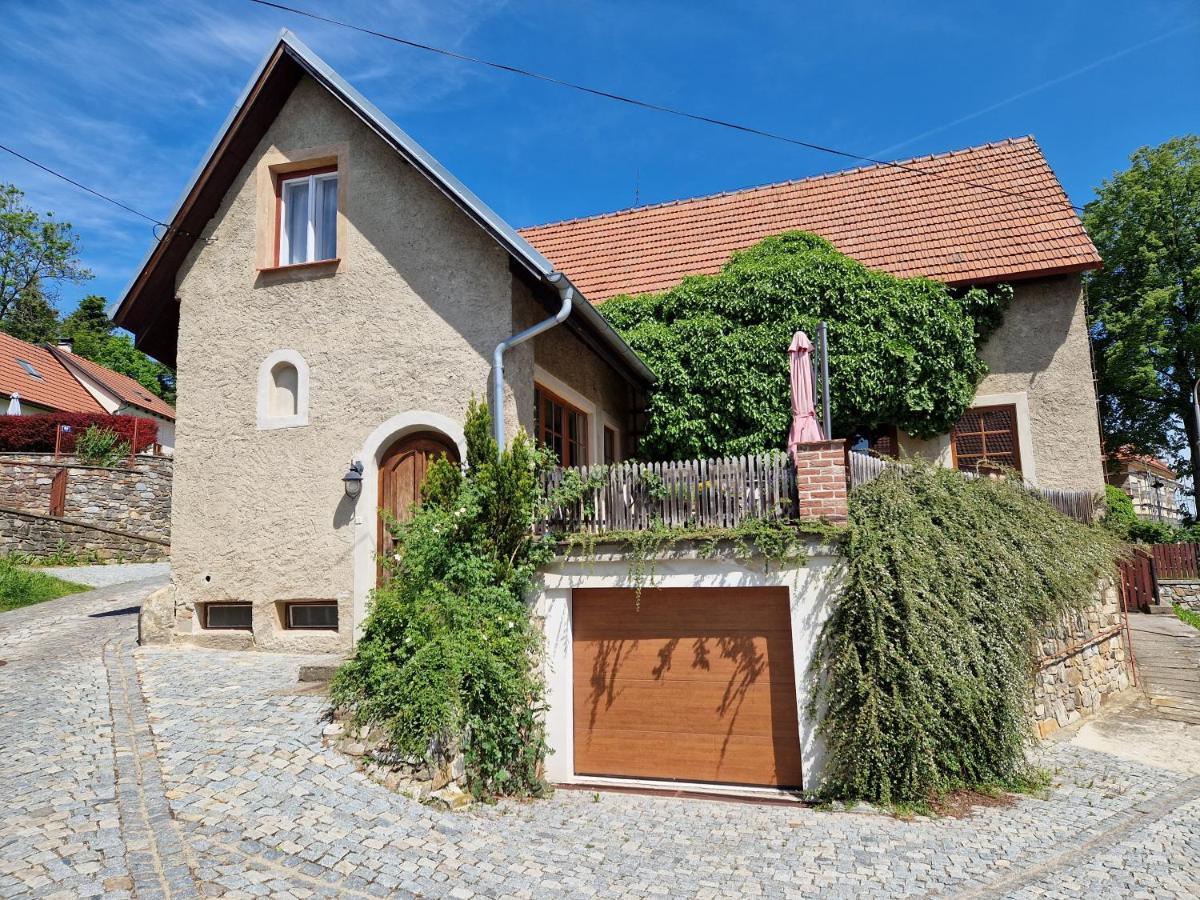 Amazing 5 Bedroom House Krumlov 82 - 4 Min Walk To Main Square Cesky Krumlov Bagian luar foto