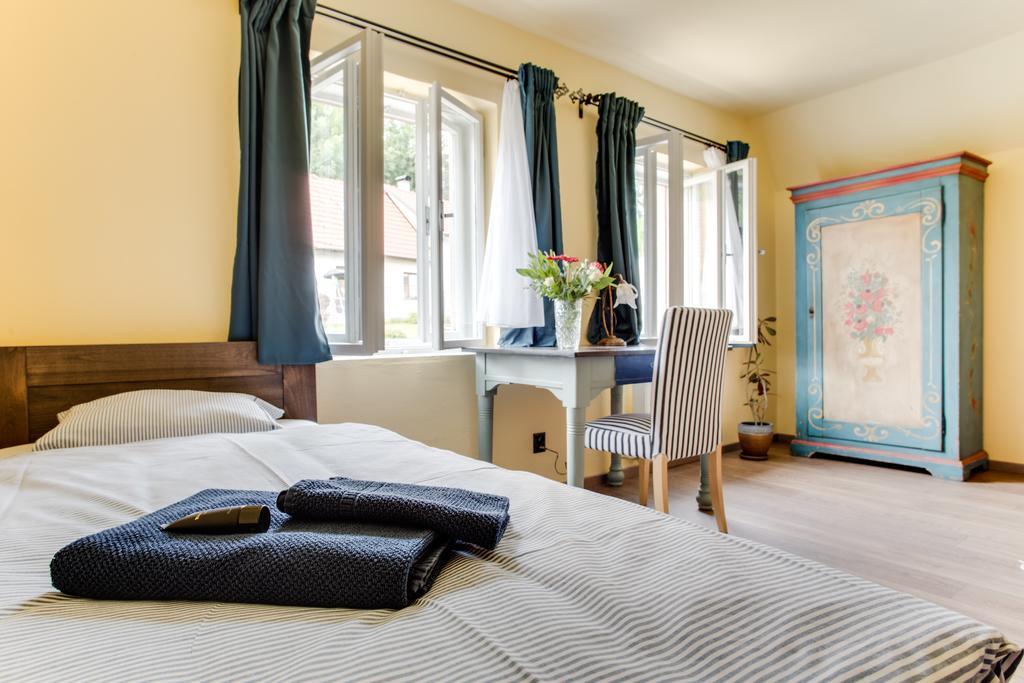 Amazing 5 Bedroom House Krumlov 82 - 4 Min Walk To Main Square Cesky Krumlov Bagian luar foto