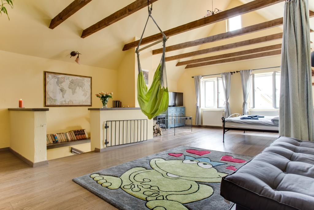 Amazing 5 Bedroom House Krumlov 82 - 4 Min Walk To Main Square Cesky Krumlov Bagian luar foto