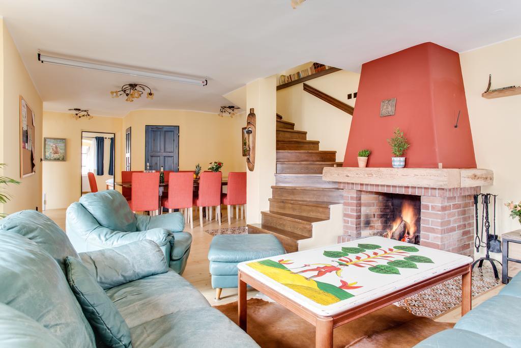 Amazing 5 Bedroom House Krumlov 82 - 4 Min Walk To Main Square Cesky Krumlov Bagian luar foto