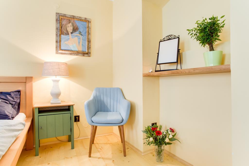 Amazing 5 Bedroom House Krumlov 82 - 4 Min Walk To Main Square Cesky Krumlov Bagian luar foto