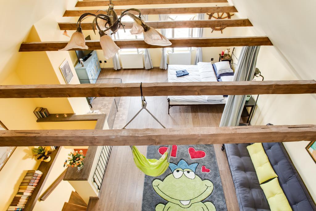 Amazing 5 Bedroom House Krumlov 82 - 4 Min Walk To Main Square Cesky Krumlov Bagian luar foto