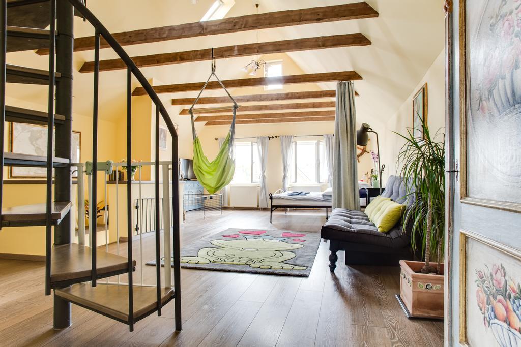 Amazing 5 Bedroom House Krumlov 82 - 4 Min Walk To Main Square Cesky Krumlov Bagian luar foto