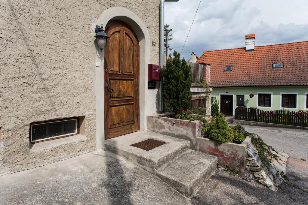 Amazing 5 Bedroom House Krumlov 82 - 4 Min Walk To Main Square Cesky Krumlov Bagian luar foto