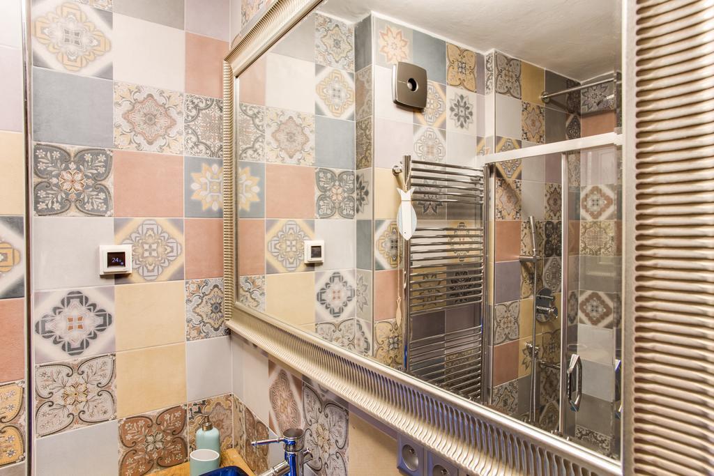 Amazing 5 Bedroom House Krumlov 82 - 4 Min Walk To Main Square Cesky Krumlov Bagian luar foto